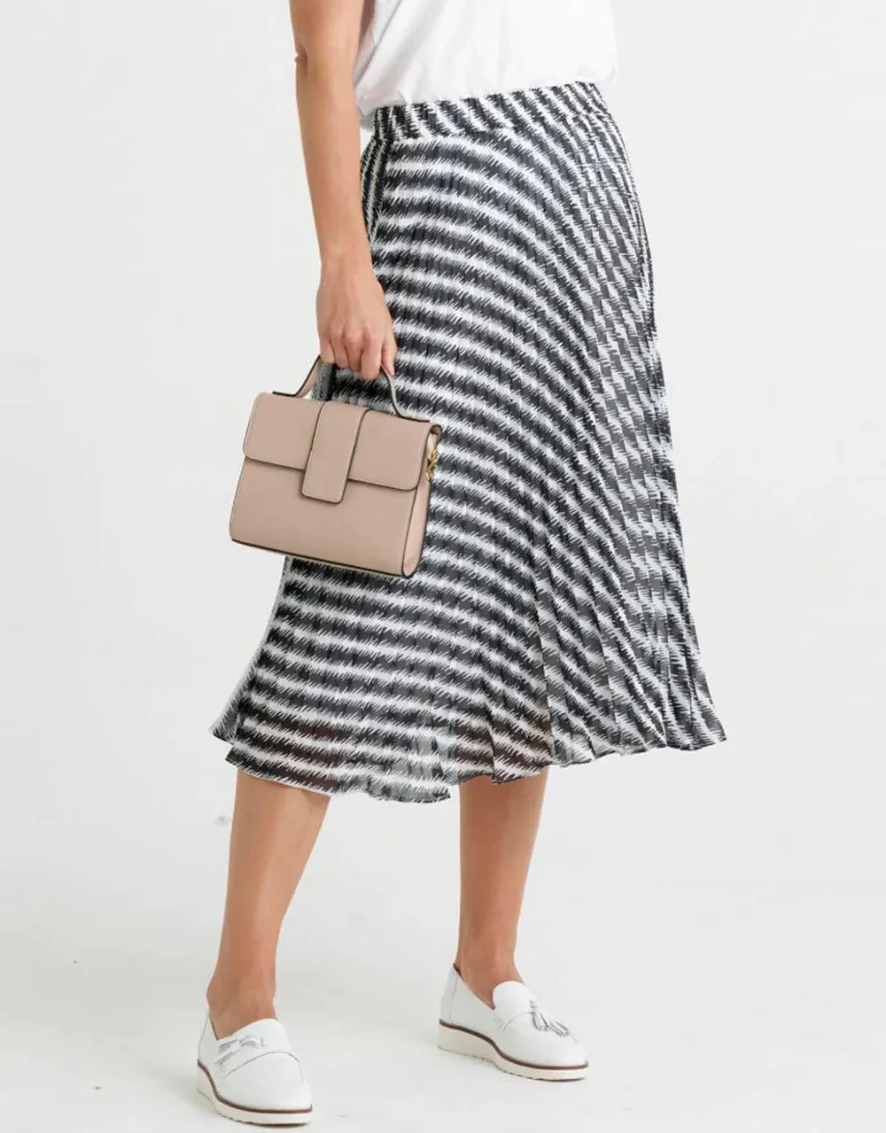 Betty Basic Chanel Pleated Skirt