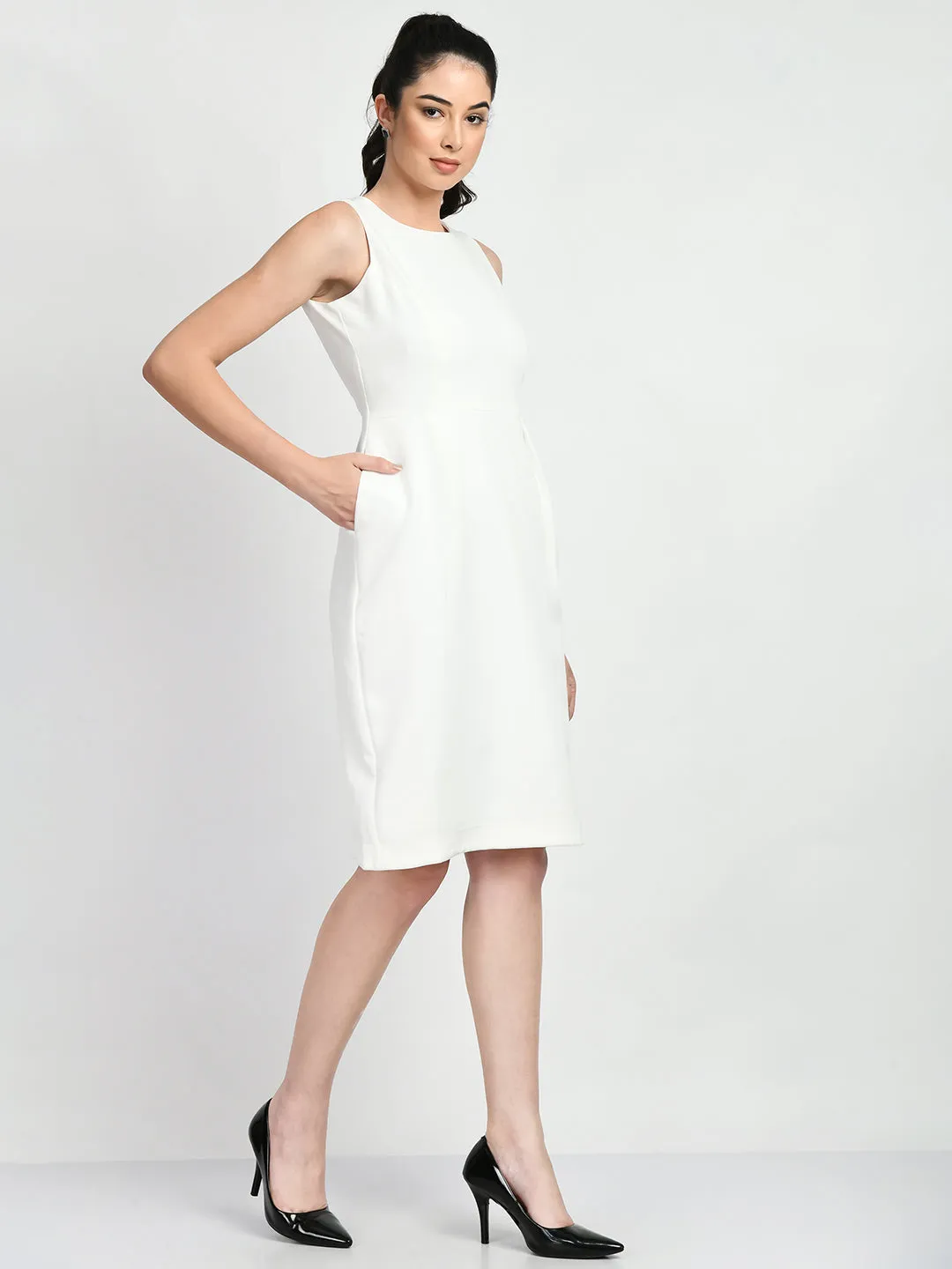 Exude Courage Sleeveless Sheath Dress (White)