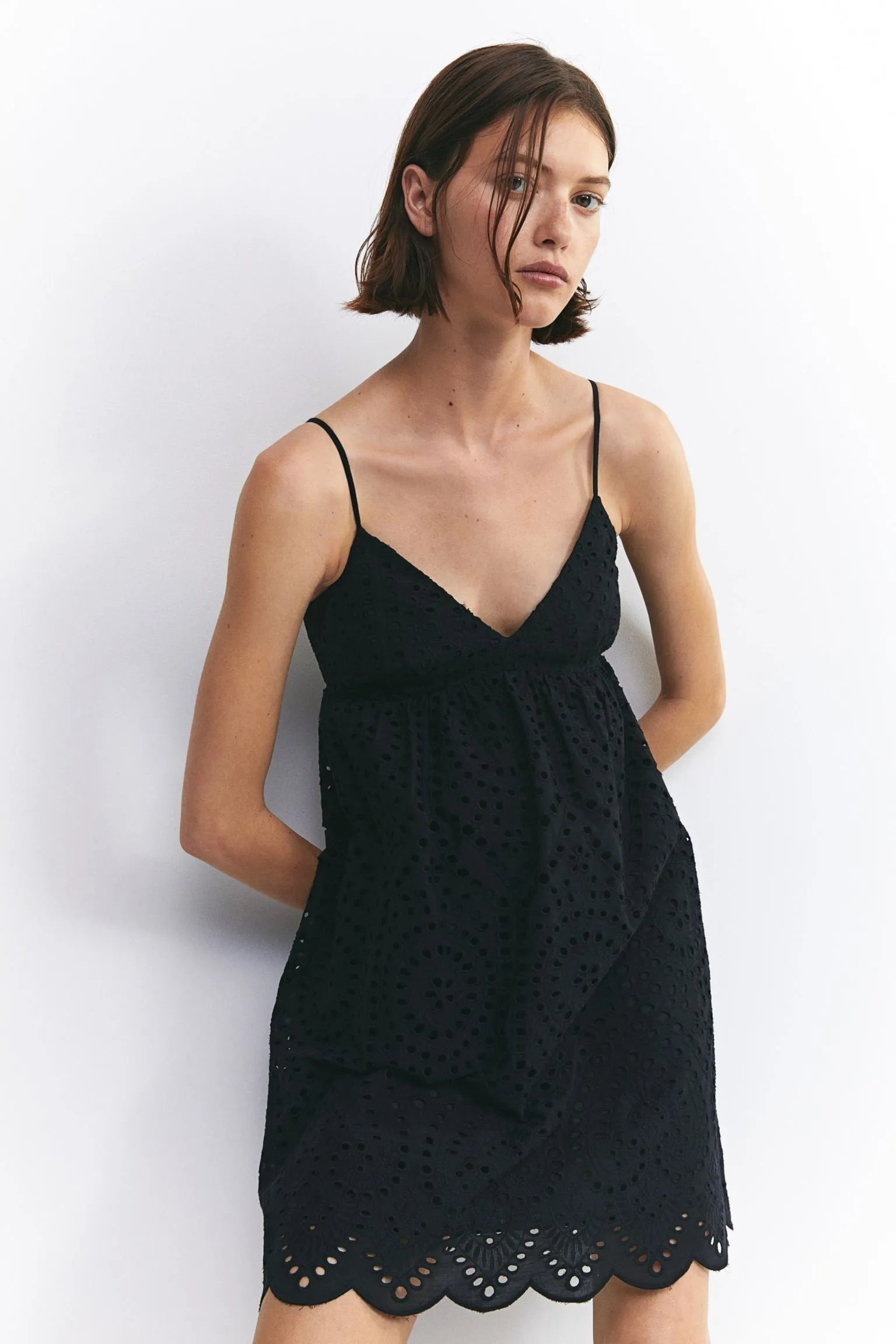 H&M Eyelet Embroidery dress, black