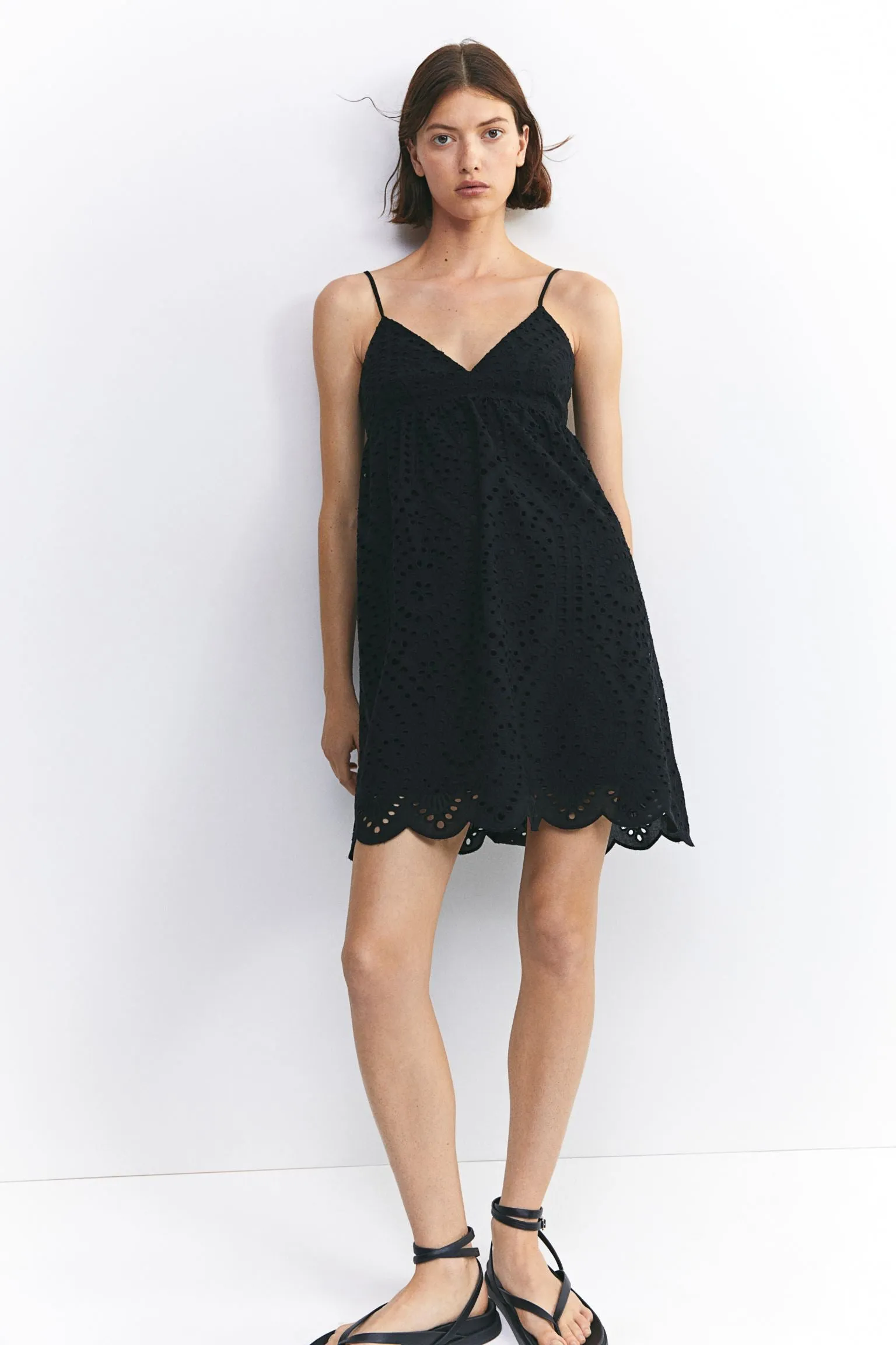 H&M Eyelet Embroidery dress, black