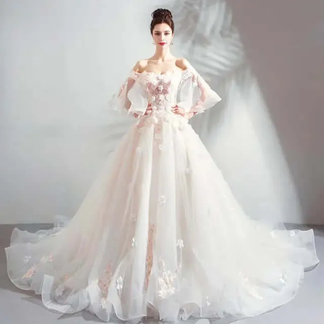 wedding dresses Luxury Wedding Dress The Bride Sweetheart Lace Appliques